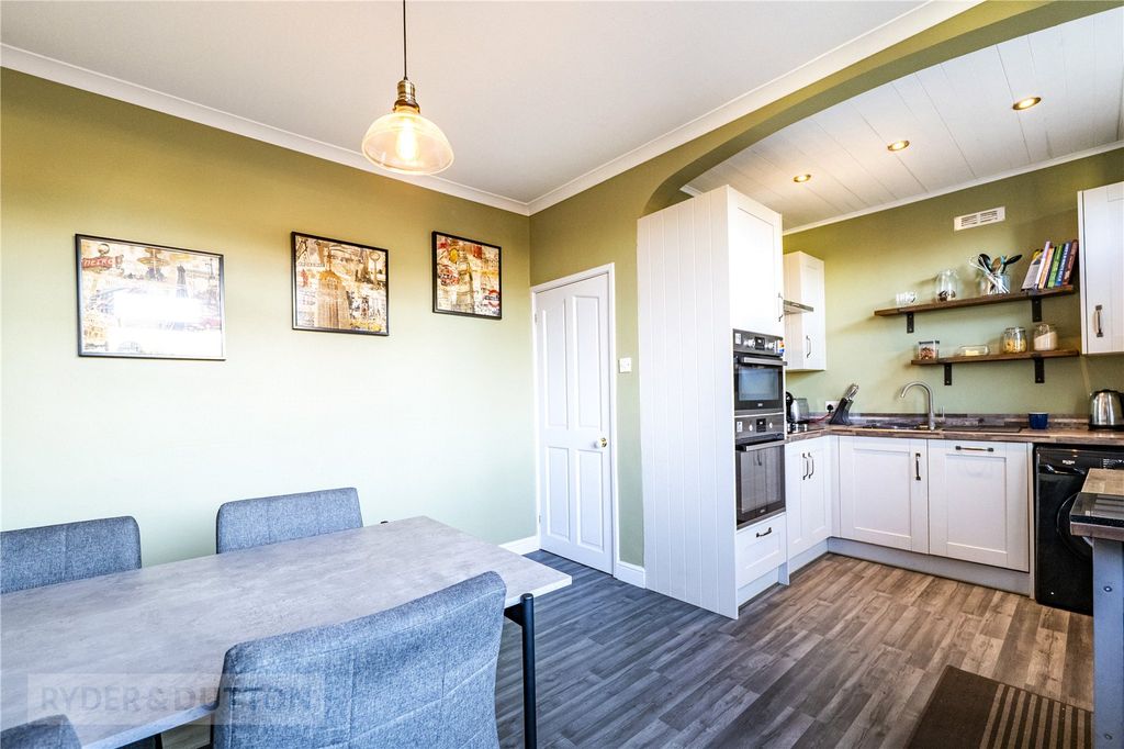 Property photo 2 of 21 Kitchen Diner