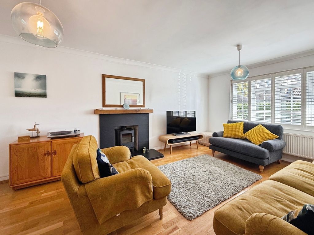 Property photo 2 of 21 Pbox-Img.Jpg