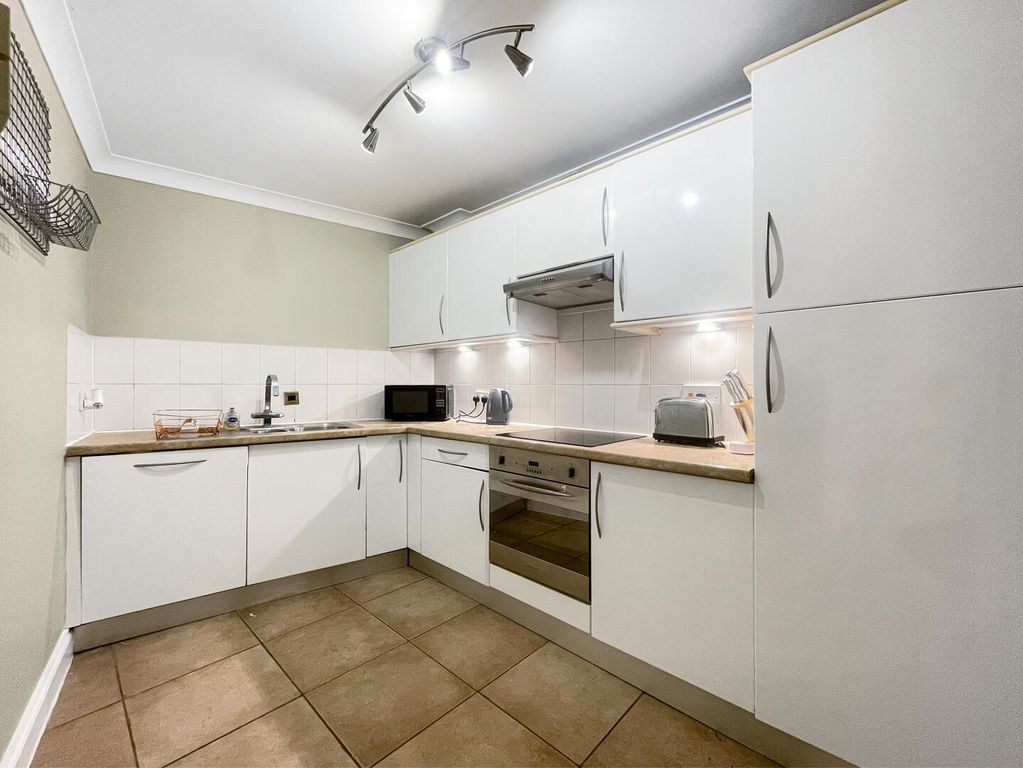Property photo 3 of 13 Kitchen
