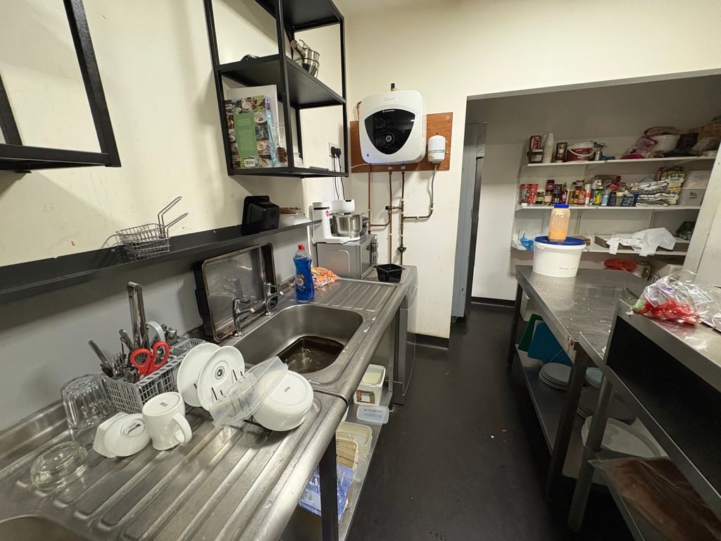 Property photo 3 of 5