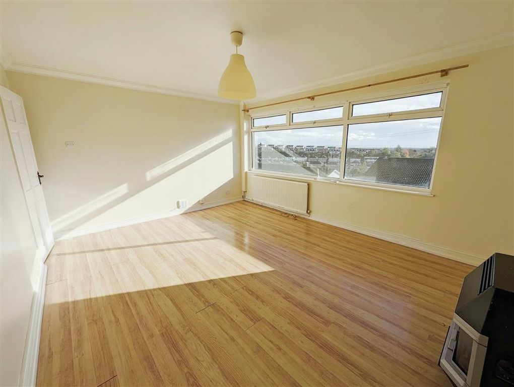 Property photo 3 of 9 Image