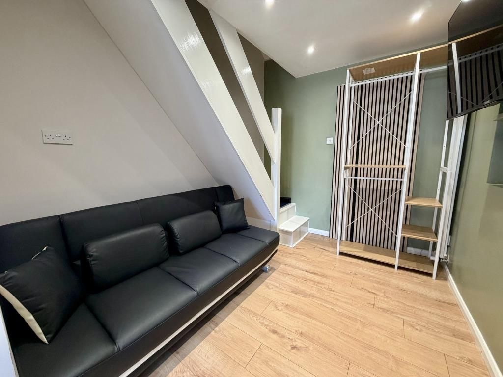 Property photo 3 of 5 Living Room