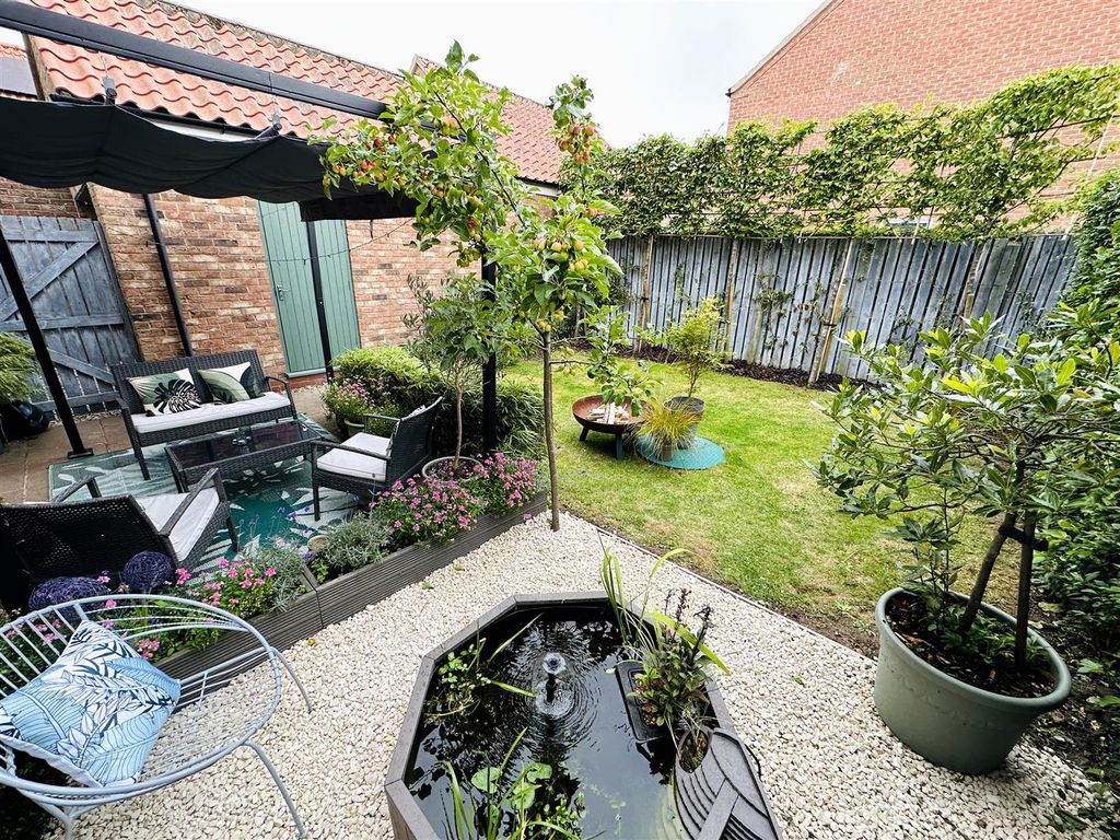 Property photo 1 of 33 Rear