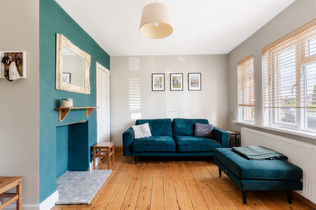 Property photo 1 of 15 Designer (2)
