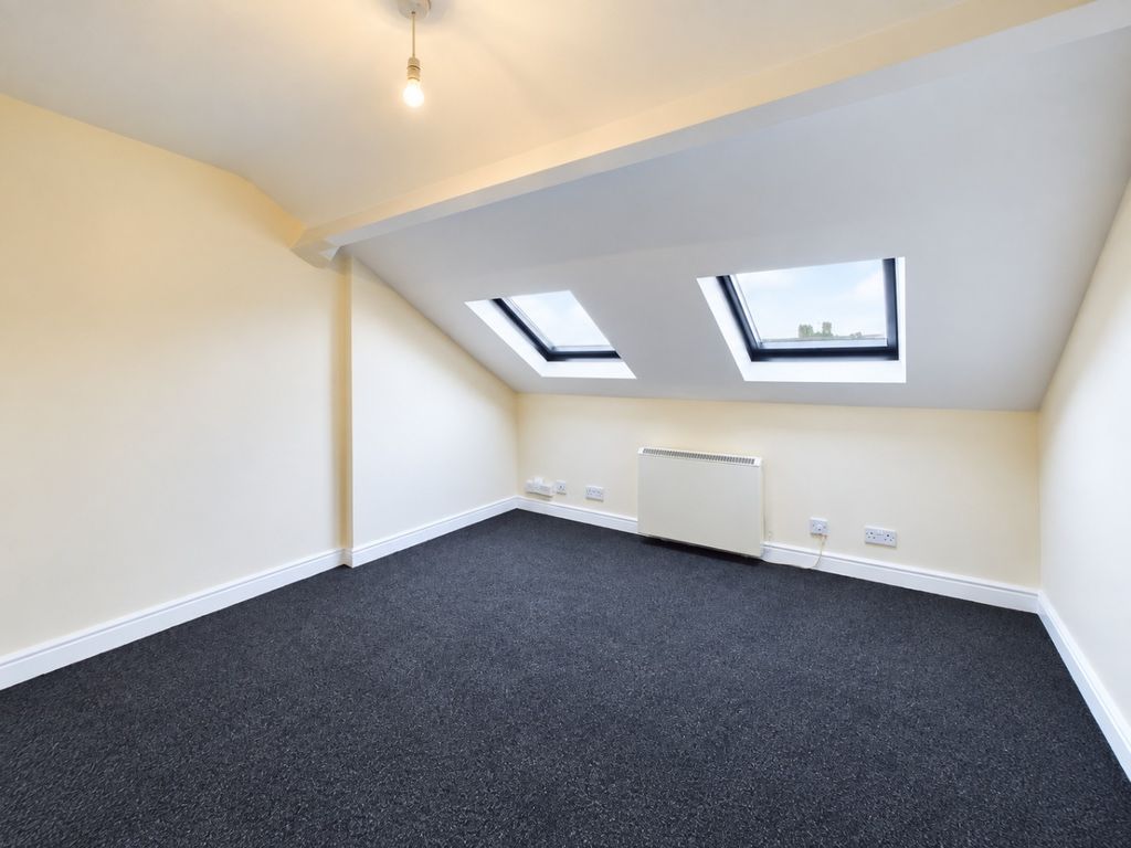 Property photo 2 of 3 2746076