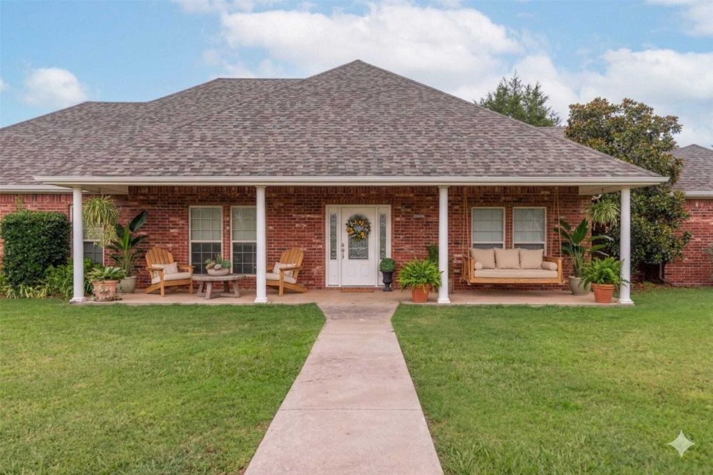 Property photo 1 of 31