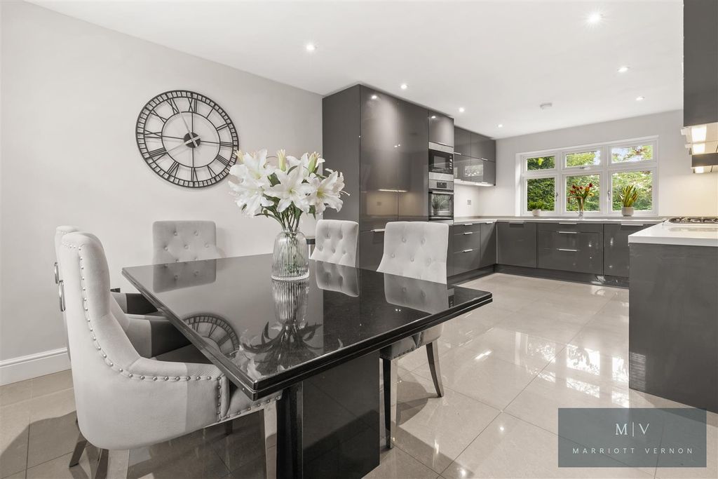 Property photo 3 of 23 Hillside Road 6 MV-1.Jpg
