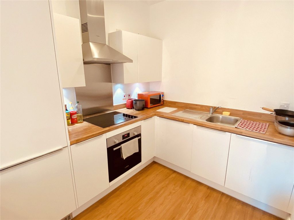 Property photo 2 of 8 Picture No. 01