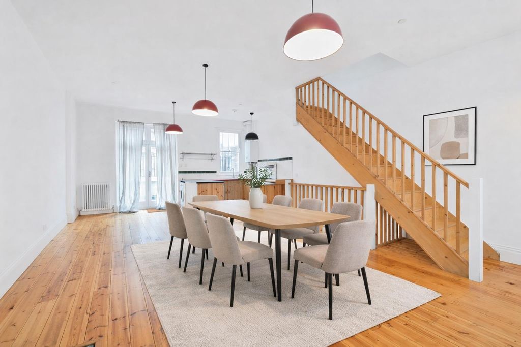 Property photo 2 of 20 19478616 (3).Png