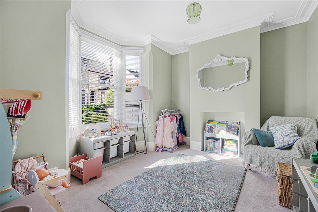 Property photo 2 of 26 4_76112.Jpg