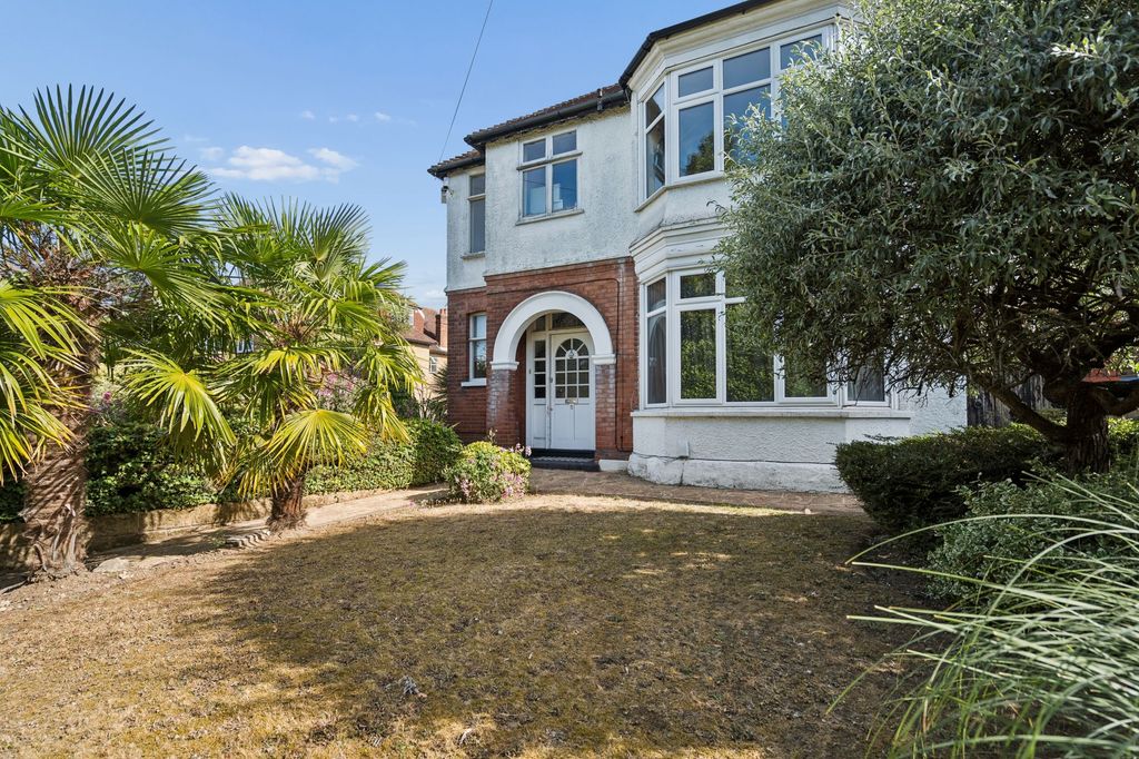 Property photo 1 of 22