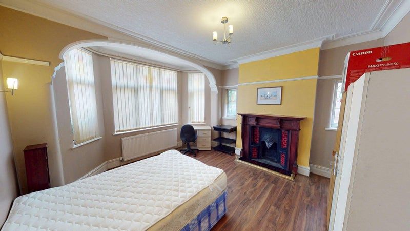 Property photo 3 of 13