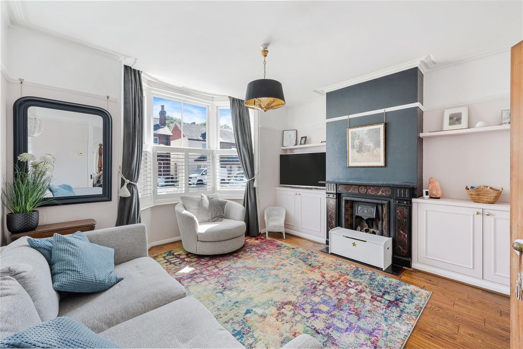 Property photo 2 of 20 Hook Road (14).Jpg