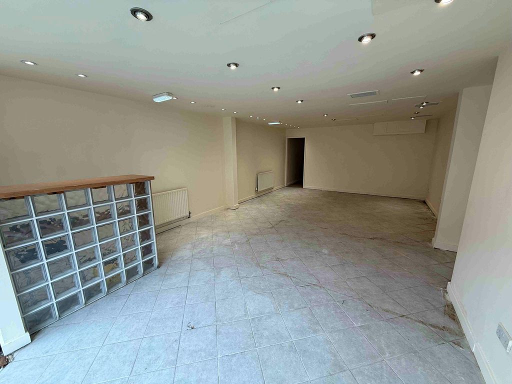 Property photo 2 of 8 Img_3986.Jpg
