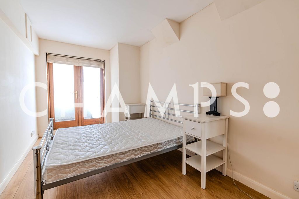 Property photo 3 of 8 054A0073