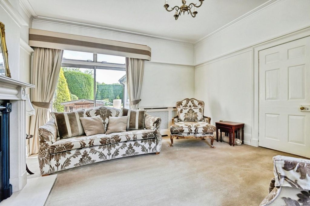 Property photo 3 of 31 Glascotecottage2.Jpg