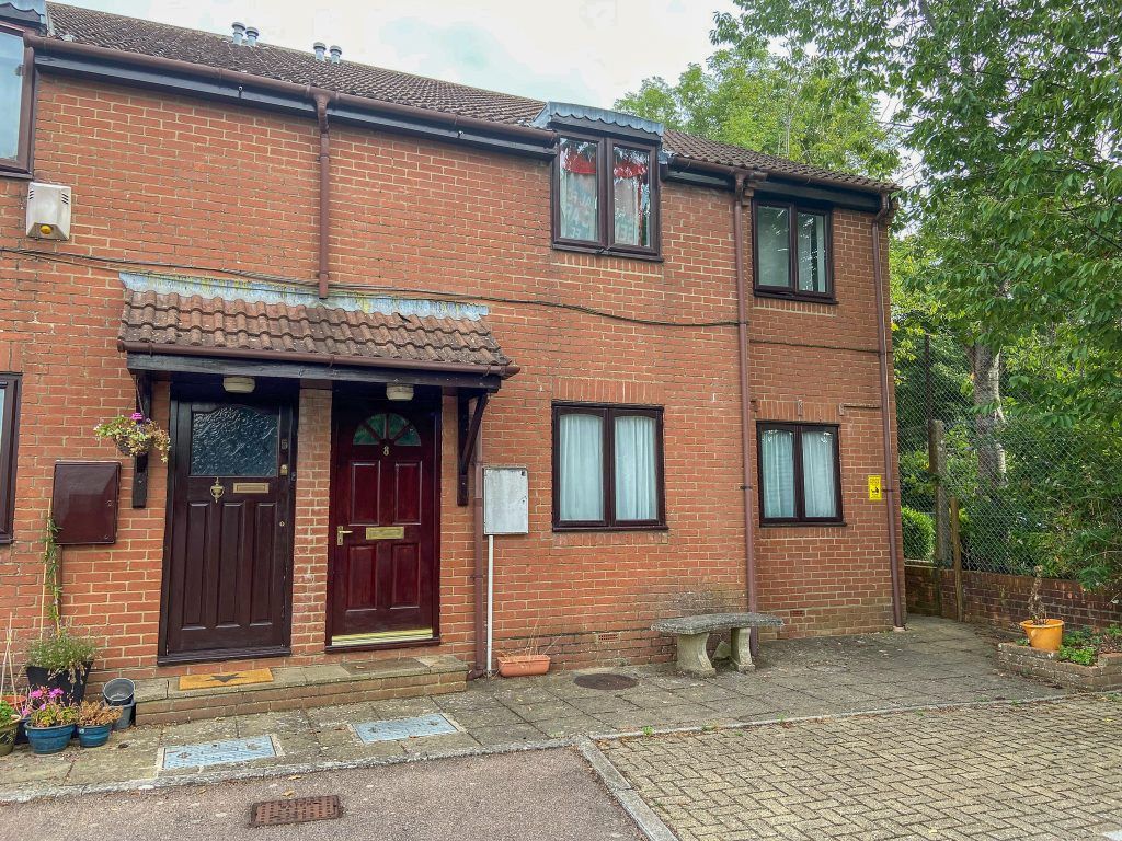 Property photo 1 of 9