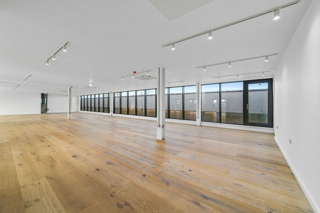 Property photo 2 of 26 Bhbc34Draytonpark3.Jpg