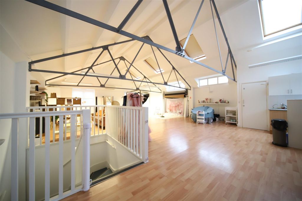 Property photo 1 of 9 M1.Jpg