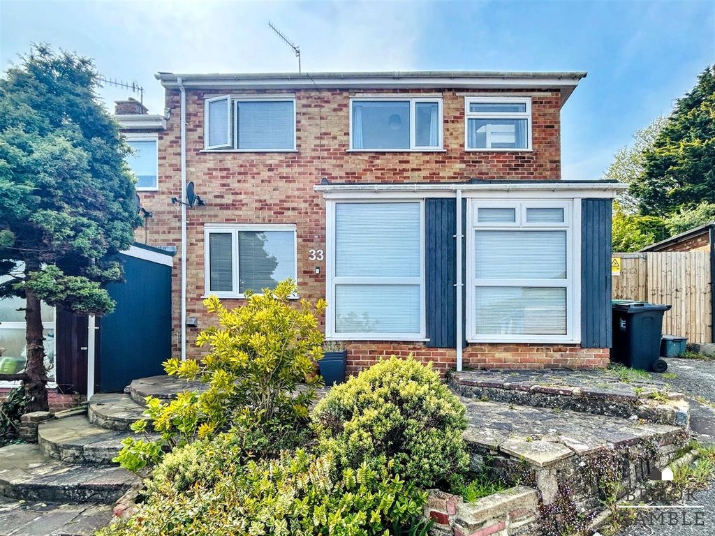 Property photo 1 of 26 01323 438506