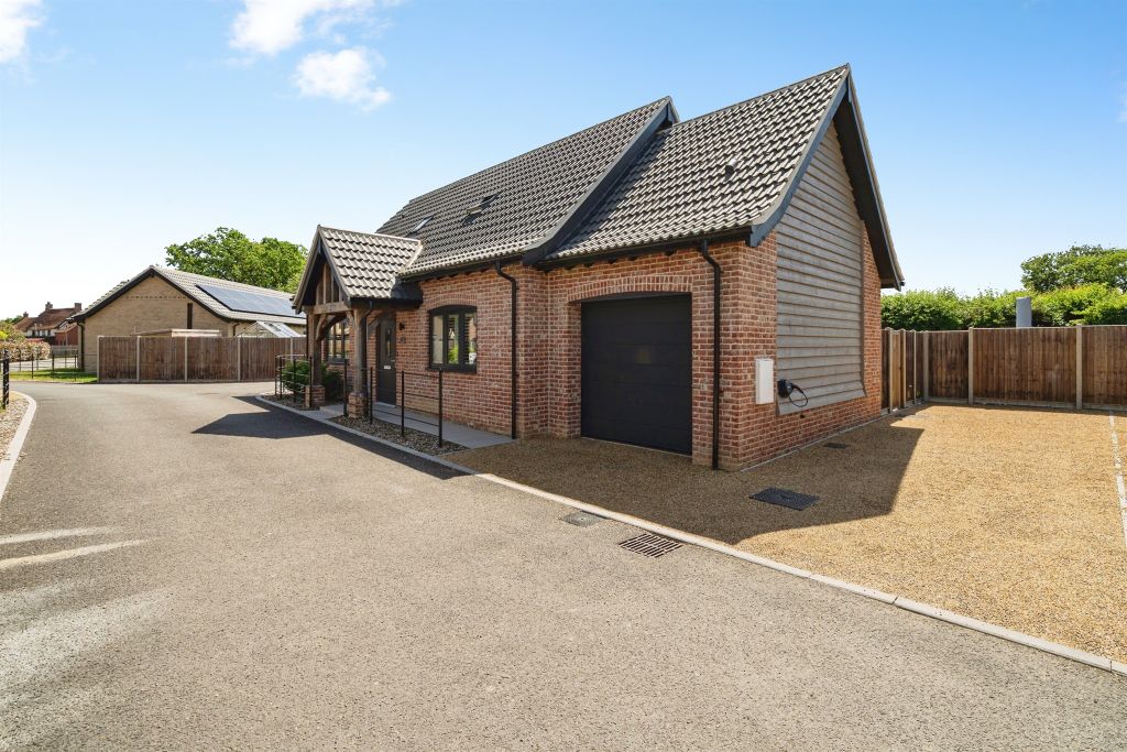 Property photo 1 of 19