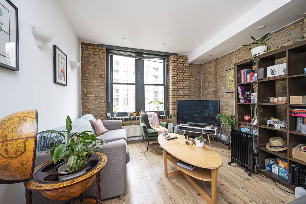 Property photo 2 of 9