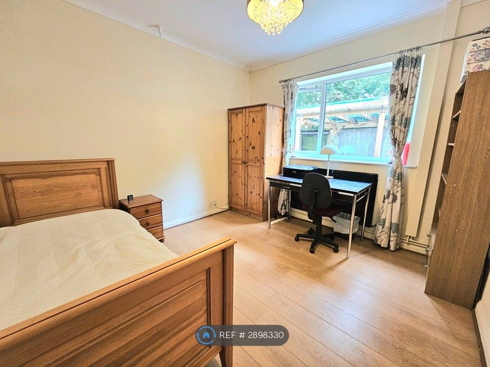 Property photo 3 of 8