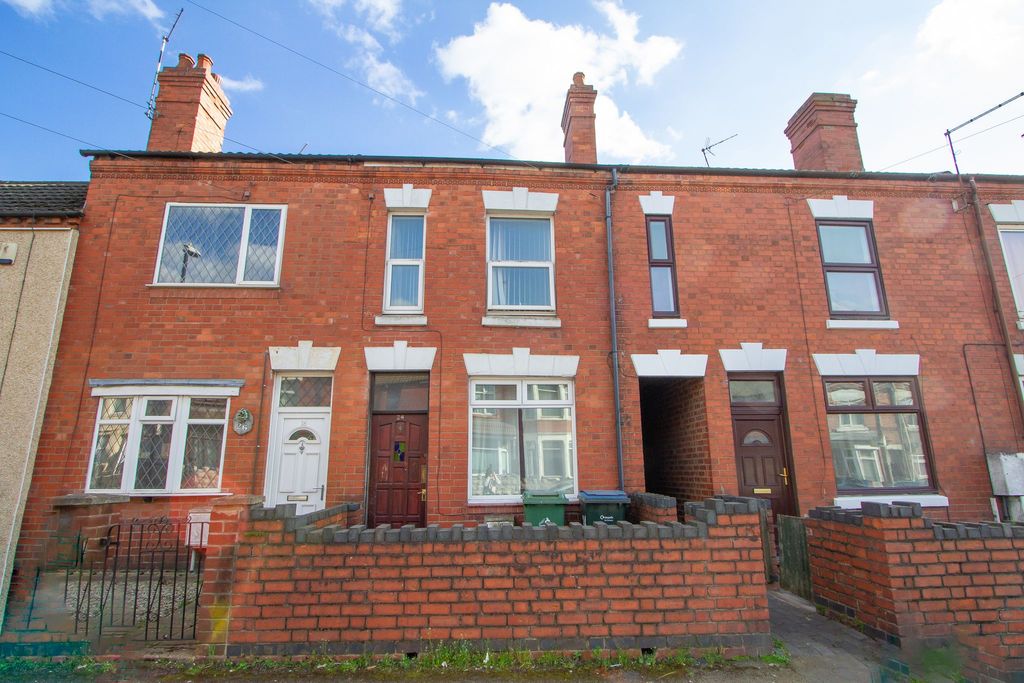Property photo 1 of 12