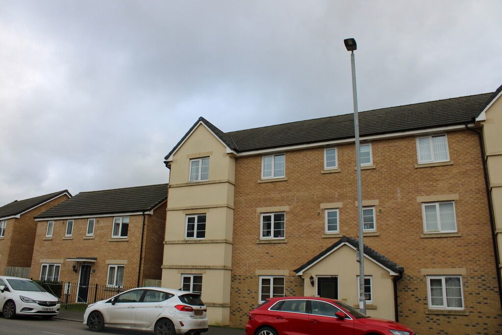 Property photo 1 of 8 Front External