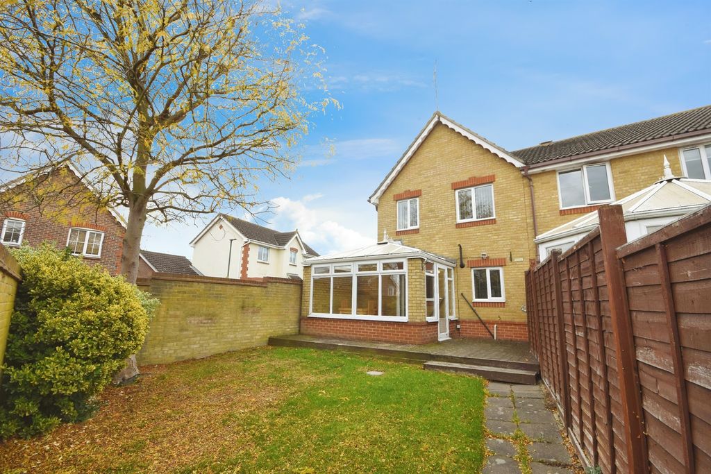 Property photo 2 of 16