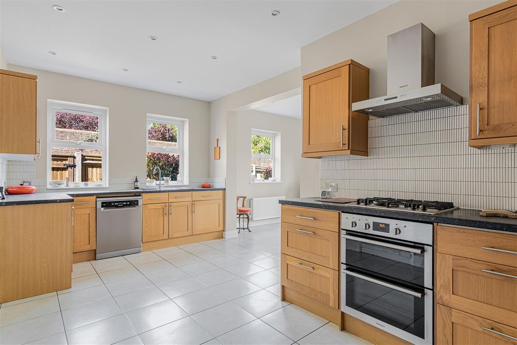 Property photo 3 of 37 Kitchen