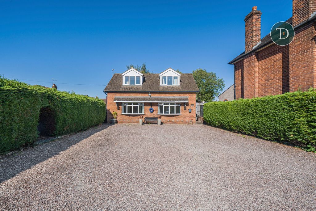 Property photo 1 of 53