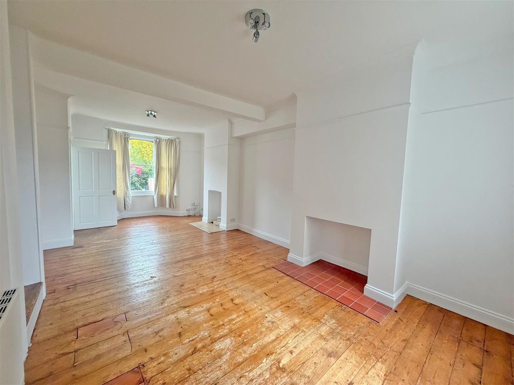 Property photo 3 of 10 87 Ridley Road-5.Jpg