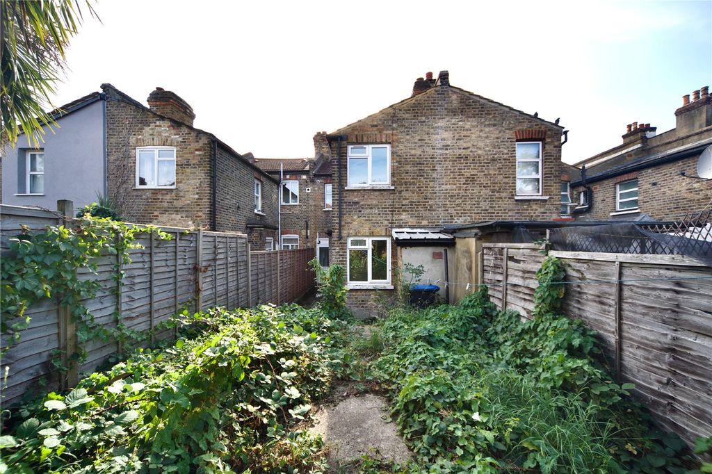 Property photo 2 of 15 Picture No. 08