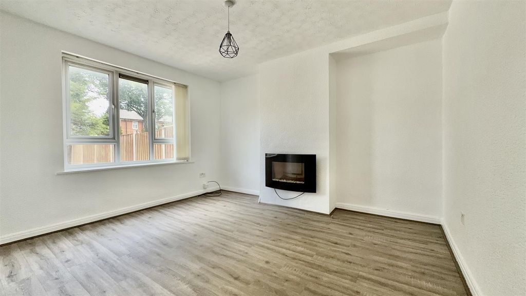 Property photo 3 of 15 Img_8484.Jpg