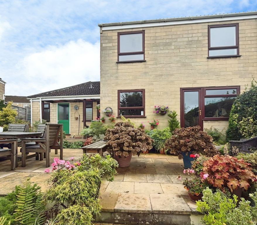 Property photo 1 of 18
