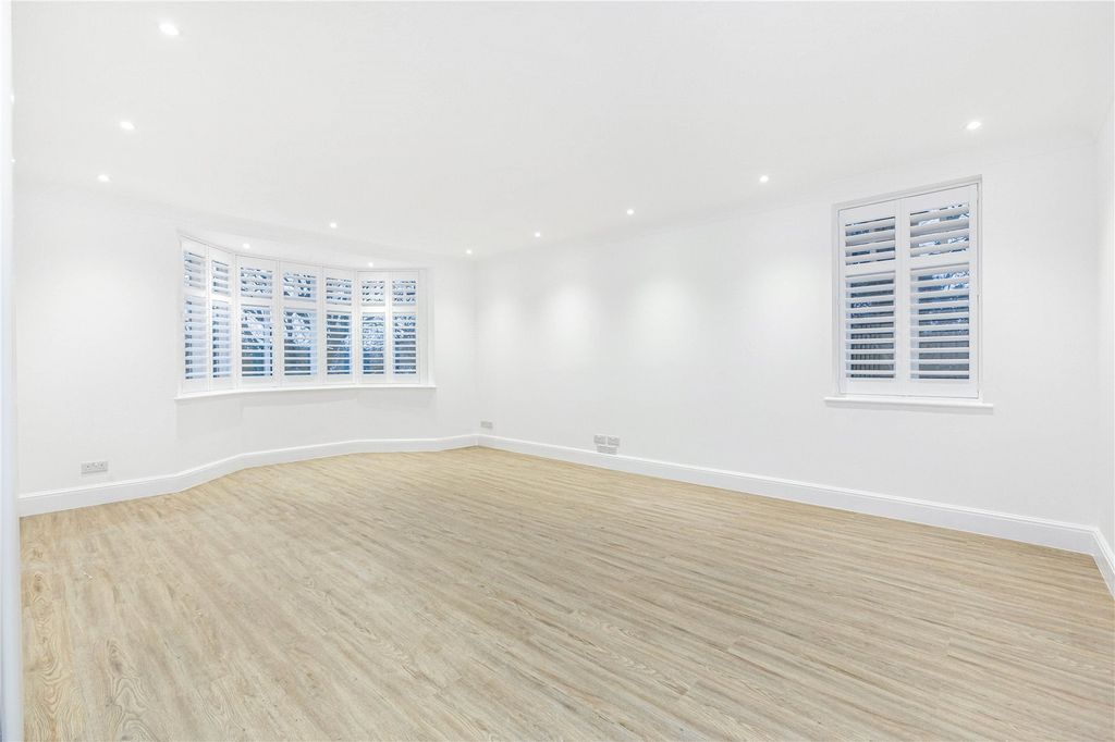Property photo 1 of 14 Reception Room
