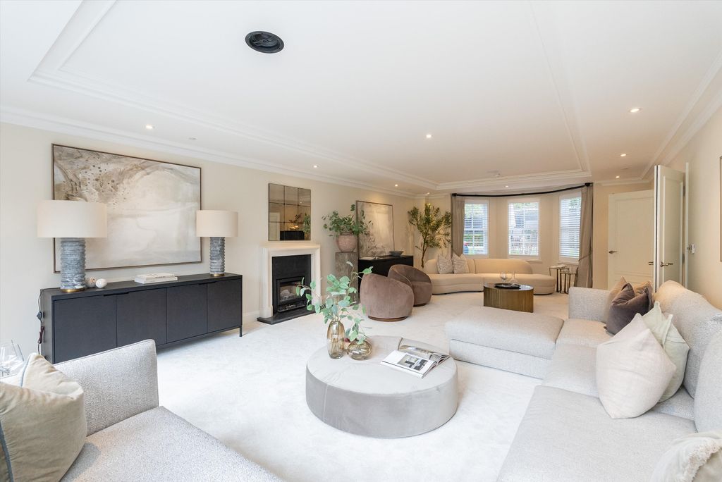 Property photo 3 of 32 Image