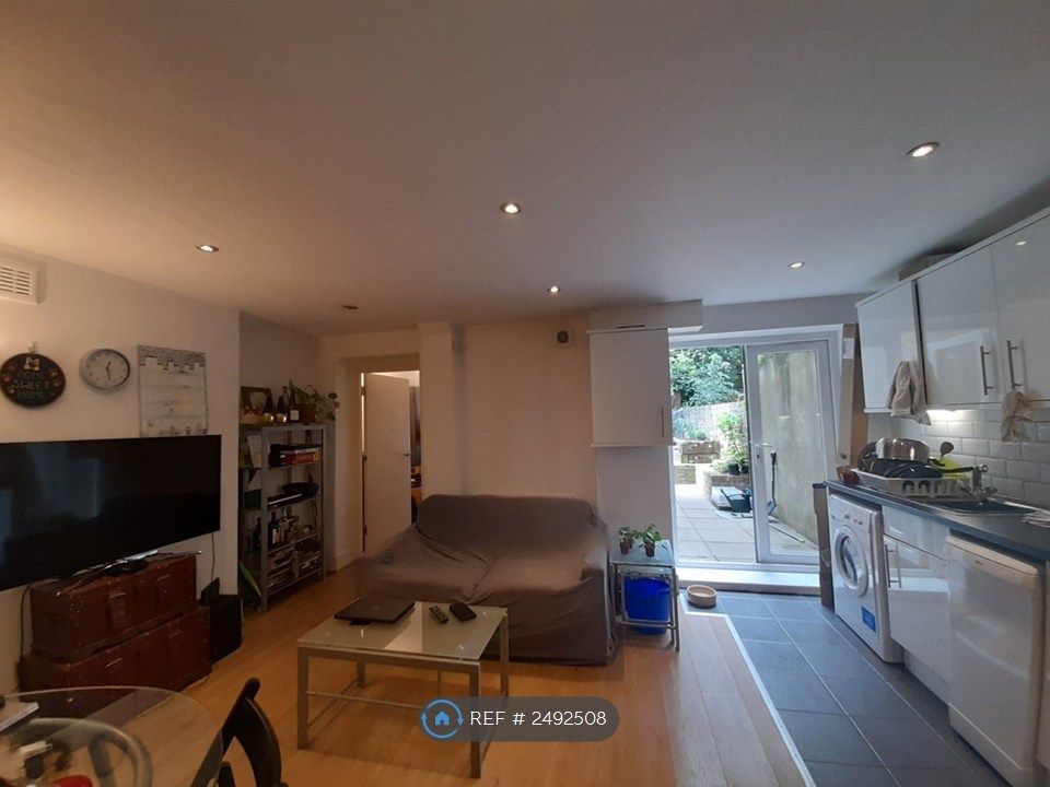 Property photo 2 of 7
