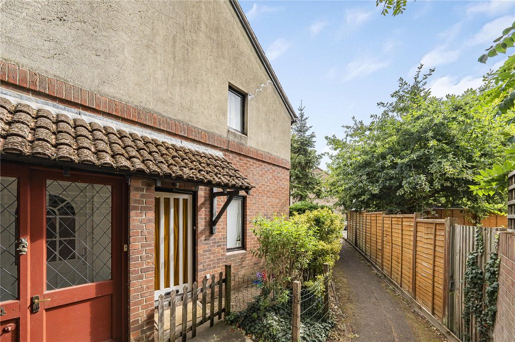 Property photo 1 of 10 Picture No. 05