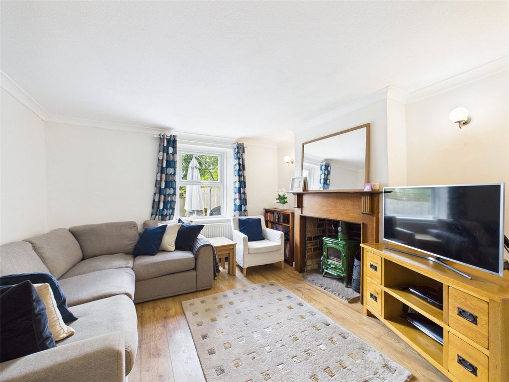 Property photo 2 of 27 Picture No. 04