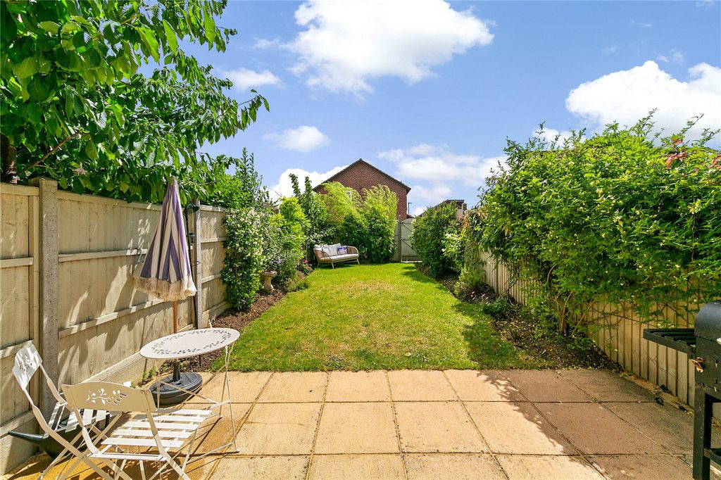 Property photo 2 of 16 Picture No. 14