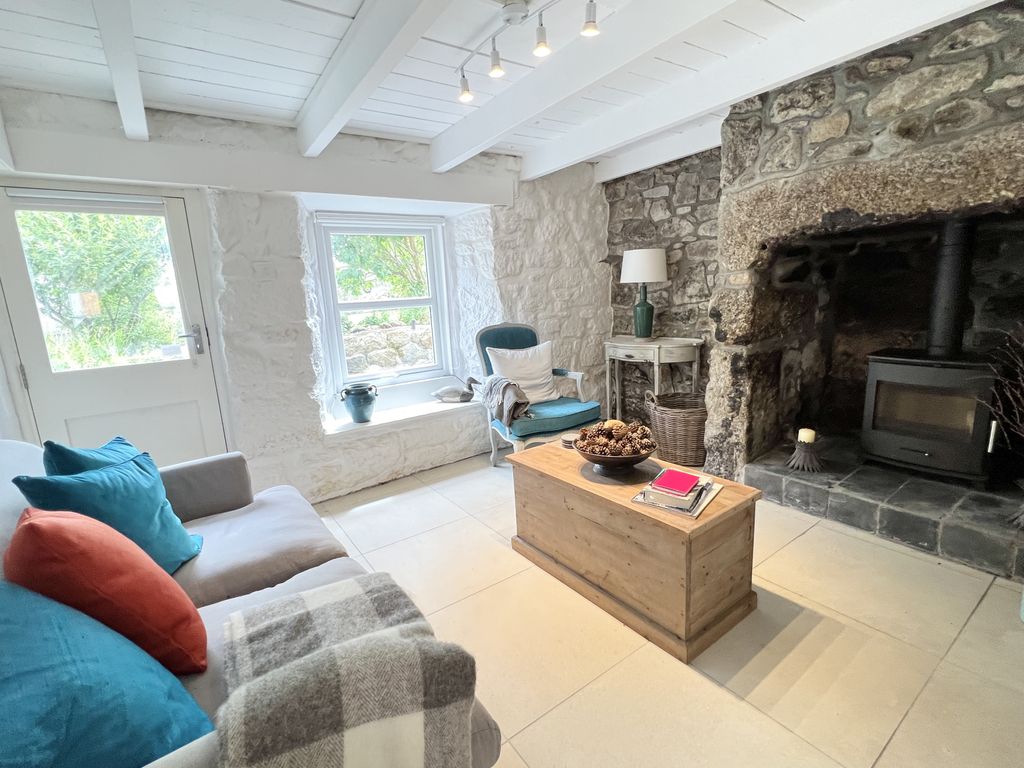 Property photo 3 of 13 Gallery