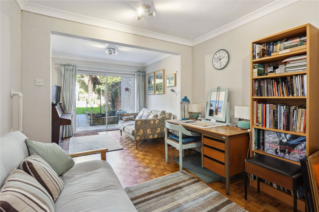 Property photo 2 of 21 Picture No. 07