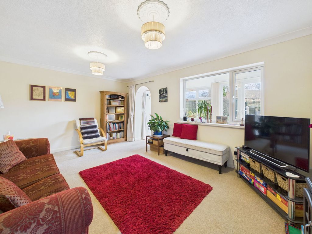 Property photo 3 of 11