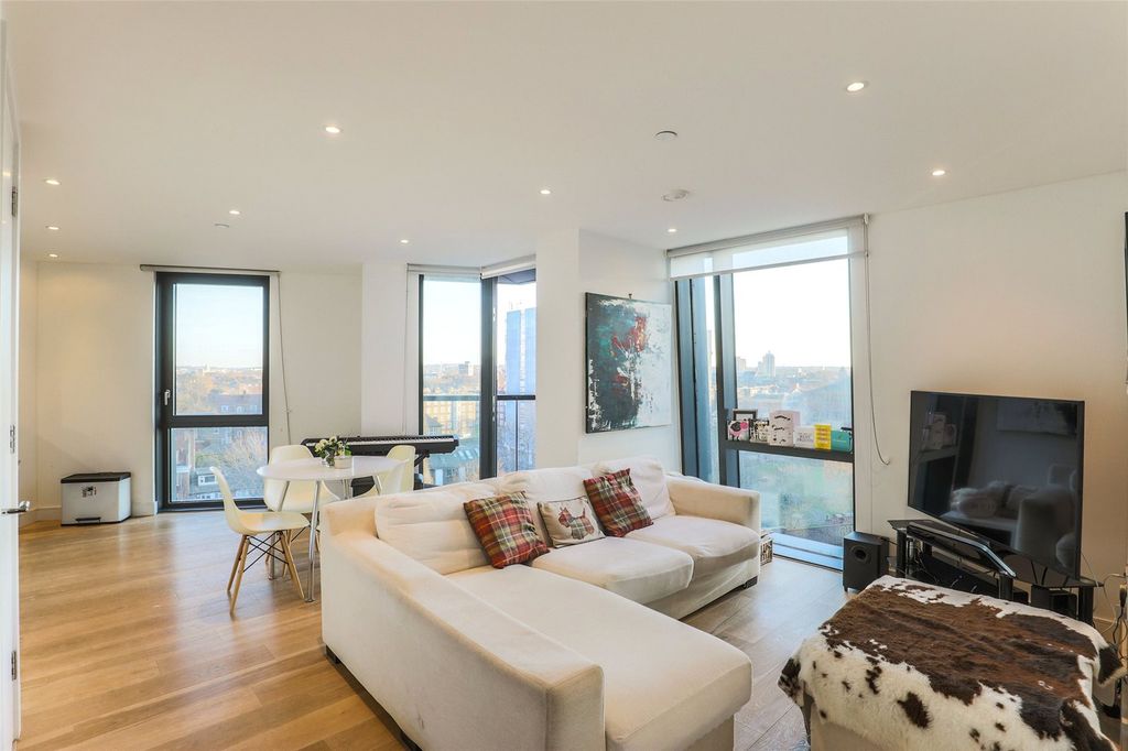 Property photo 1 of 13 Reception Room