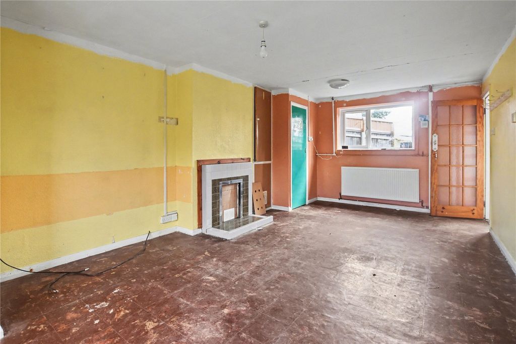 Property photo 3 of 13 Picture No. 02