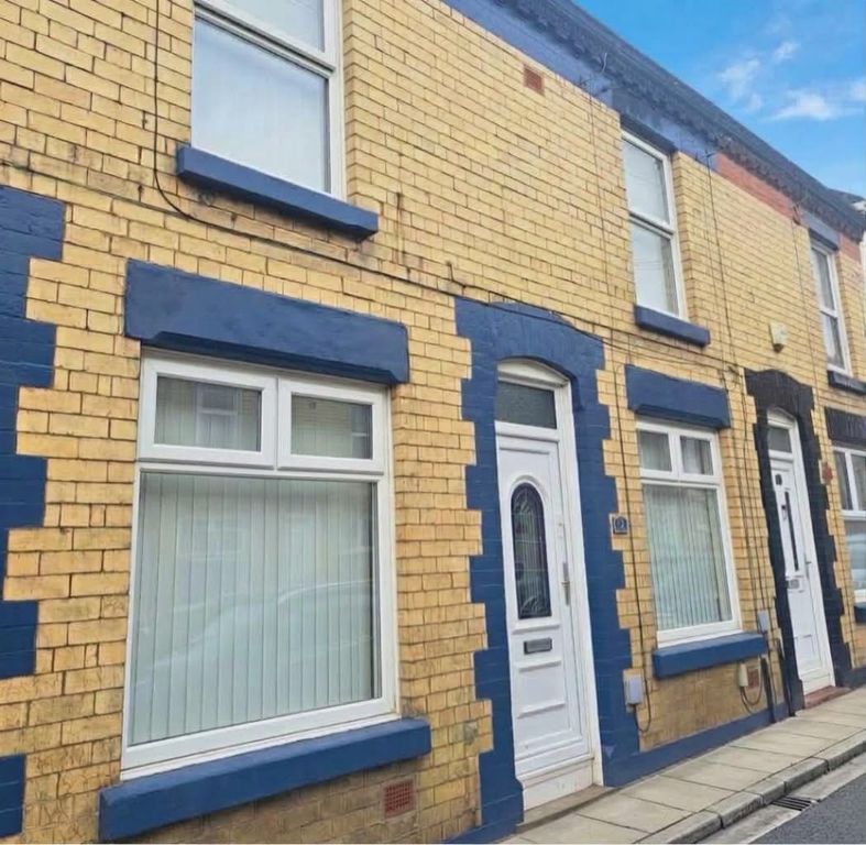 Property photo 2 of 17