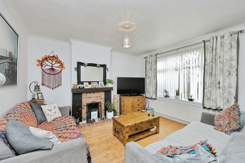 Property photo 3 of 18 Pbox-Img.Jpg