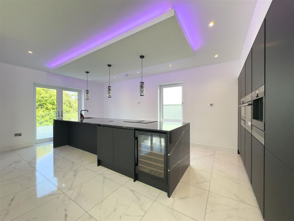 Property photo 2 of 49 Kitchen